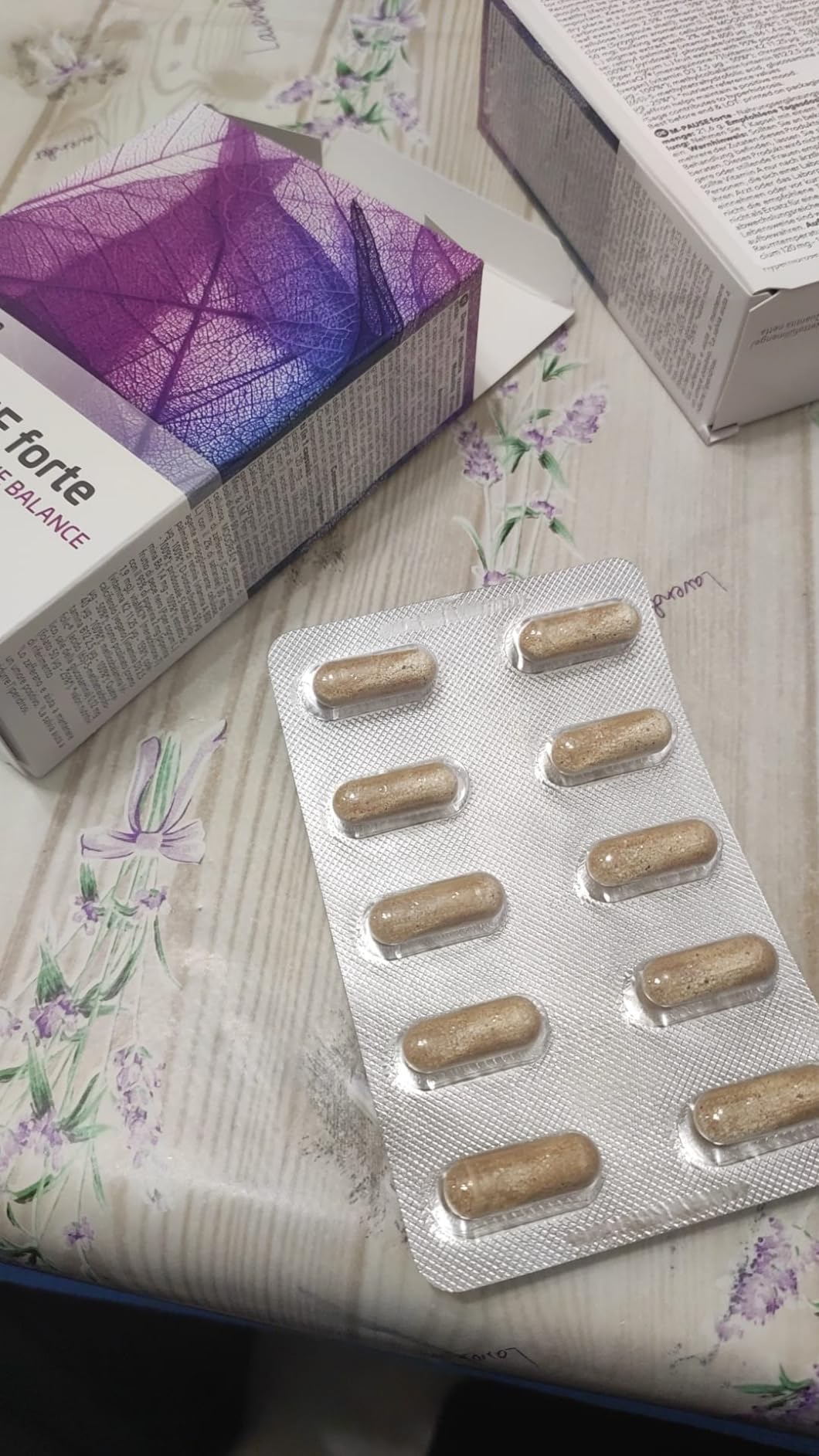 Sensilab Glandline M-Pause Forte Integratore 60 Capsule Menopausa